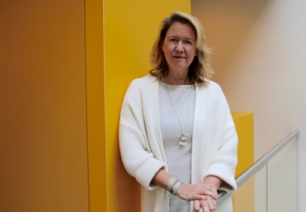 b-elle-interviews-lara-van-druten-about-how-to-become-a-successful-business-woman-image