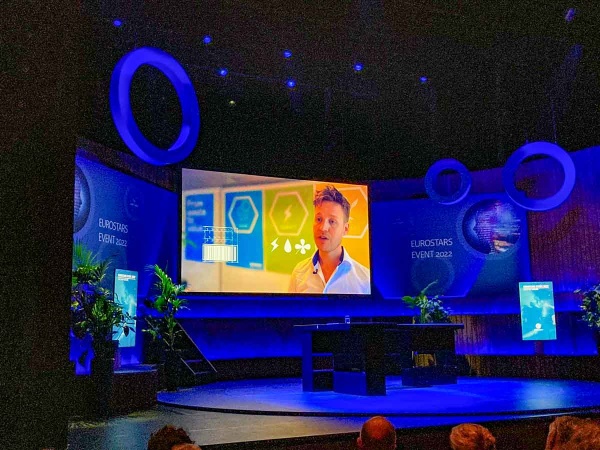 back-on-stage-virtually-in-amsterdam-image